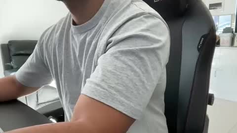 Weapon X online show from 17, 2, 2025