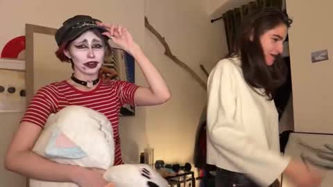 wearethestudio67 online show from 4, 12, 2025