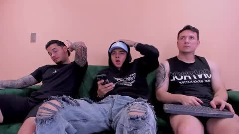 Snapshot of web_gammer_ chatting on 15, 1, 2025 Jhonny Dick his neighbors. online show from 15, 1, 2025