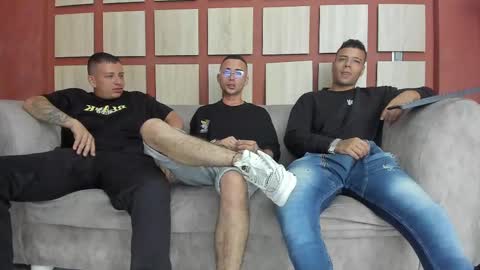 Snapshot of web_gammer_ chatting on 22, 2, 2025 Jhonny Dick his neighbors. online show from 22, 2, 2025