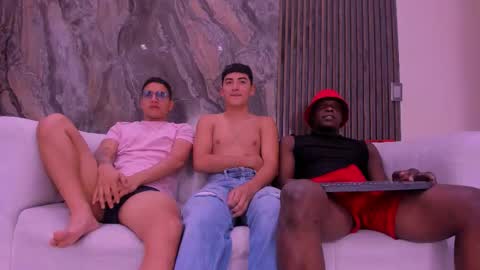 Jhonny Dick  his neighbors. online show from 1, 12, 2025