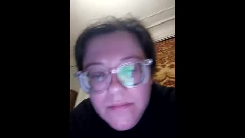 Snapshot of webgirl2 chatting on 8, 10, 2025 Marina online show from 8, 10, 2025