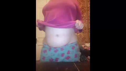 Snapshot of webgirl2 chatting on 9, 10, 2025 Marina online show from 9, 10, 2025