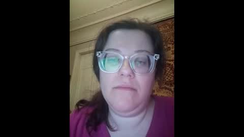 Snapshot of webgirl2 chatting on 11, 10, 2025 Marina online show from 11, 10, 2025