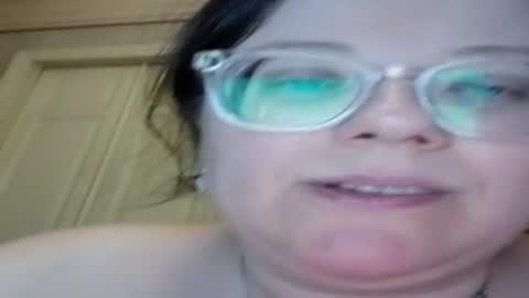 Snapshot of webgirl2 chatting on 4, 7, 2026 Marina online show from 4, 7, 2026