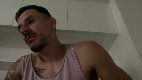 Snapshot of weci77 chatting on 3, 11, 2025 weci77 online show from 3, 11, 2025