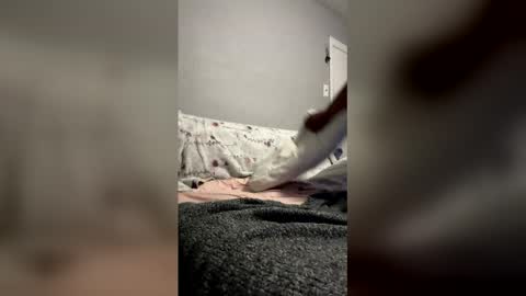 Snapshot of wedashit chatting on 17, 12, 2025 WeDaShit Come Vibe with me . online show from 17, 12, 2025