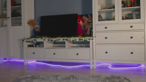 Snapshot of weed_princesss chatting on 13, 12, 2024  moon  online show from 13, 12, 2024