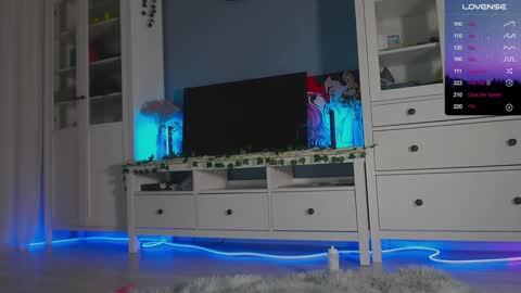 Snapshot of weed_princesss chatting on 18, 12, 2024  moon  online show from 18, 12, 2024