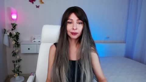 Wendi Foster online show from 24, 12, 2024