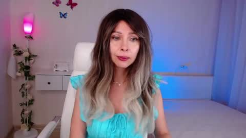 Snapshot of wendifoster chatting on 14, 7, 2026 Wendi Foster online show from 14, 7, 2026