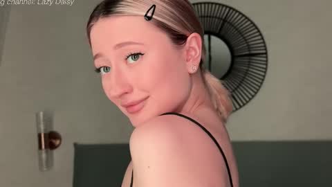 Daisy    online show from 3, 3, 2026