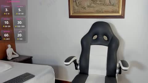 Snapshot of wendy_marshall chatting on 10, 1, 2026 Wendy Marshall online show from 10, 1, 2026