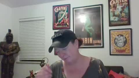 Snapshot of wendycu chatting on 1, 2, 2025 WendyCU online show from 1, 2, 2025