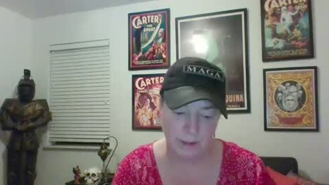 Snapshot of wendycu chatting on 4, 3, 2025 WendyCU online show from 4, 3, 2025