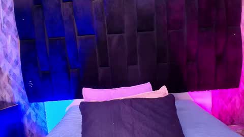 WEN SHENG online show from 28, 9, 2025