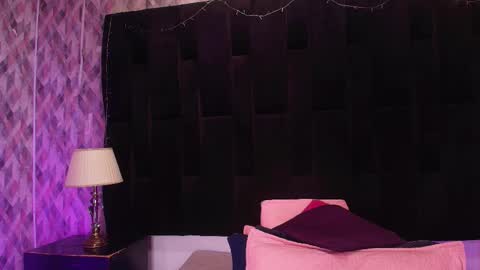 WEN SHENG online show from 4, 11, 2025