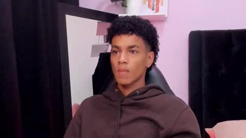 Snapshot of wes_gibbings chatting on 17, 12, 2025 WES online show from 17, 12, 2025