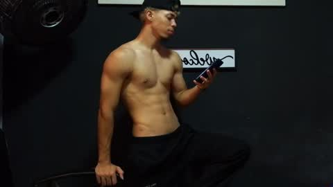 Snapshot of wesley_77 chatting on 28, 5, 2026 wesley_77 online show from 28, 5, 2026
