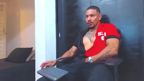 Snapshot of wesleyrogger chatting on 15, 10, 2025 Wesley Rogger online show from 15, 10, 2025