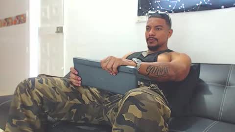 Snapshot of wesleyrogger chatting on 29, 10, 2025 Wesley Rogger online show from 29, 10, 2025