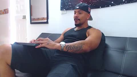 Snapshot of wesleyrogger chatting on 4, 11, 2025 Wesley Rogger online show from 4, 11, 2025