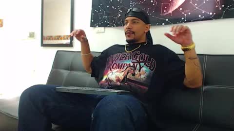 Snapshot of wesleyrogger chatting on 23, 11, 2025 Wesley Rogger online show from 23, 11, 2025