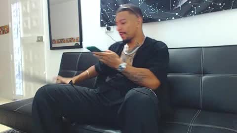 Snapshot of wesleyrogger chatting on 29, 11, 2025 Wesley Rogger online show from 29, 11, 2025