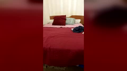 wet___pussy online show from 25, 7, 2026