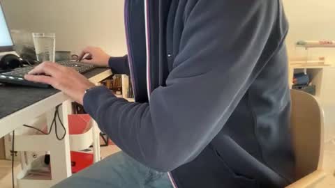 wet_adidasboy online show from 29, 9, 2025