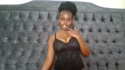 Snapshot of wet_coco chatting on 6, 5, 2026 wet_coco online show from 6, 5, 2026