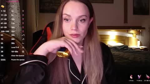 Lana online show from 12, 11, 2025