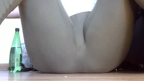 Snapshot of wet_pants2022 chatting on 14, 2, 2025 wet_pants2022 online show from 14, 2, 2025