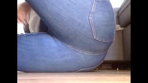 Snapshot of wet_pants2022 chatting on 4, 3, 2025 wet_pants2022 online show from 4, 3, 2025