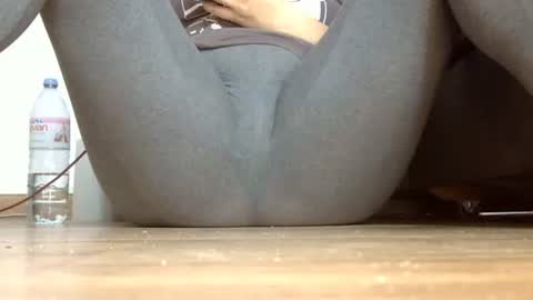 Snapshot of wet_pants2022 chatting on 22, 10, 2025 wet_pants2022 online show from 22, 10, 2025