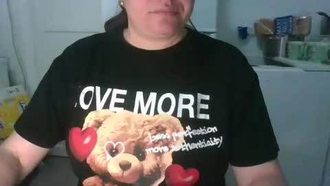 Snapshot of wet_pants2022 chatting on 1, 11, 2025 wet_pants2022 online show from 1, 11, 2025