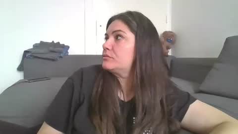 Snapshot of wet_pants2022 chatting on 18, 11, 2025 wet_pants2022 online show from 18, 11, 2025