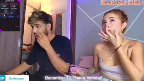 Snapshot of wetbubble chatting on 17, 12, 2025 Mia and Dylan online show from 17, 12, 2025