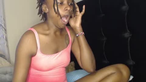 Snapshot of wetfreakym chatting on 2, 7, 2026 Bella online show from 2, 7, 2026