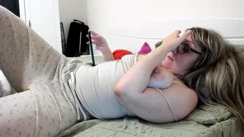 Snapshot of wetladyjoy chatting on 7, 2, 2025 Amy online show from 7, 2, 2025