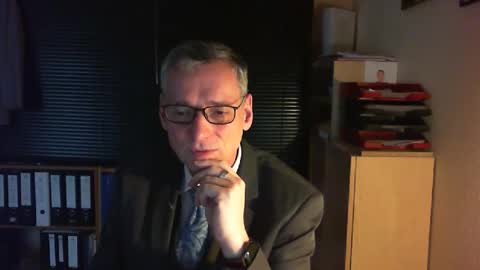 Snapshot of wetsuitedman chatting on 20, 12, 2025 Franz online show from 20, 12, 2025