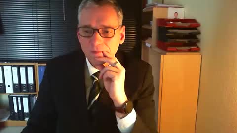 Snapshot of wetsuitedman chatting on 21, 12, 2025 Franz online show from 21, 12, 2025