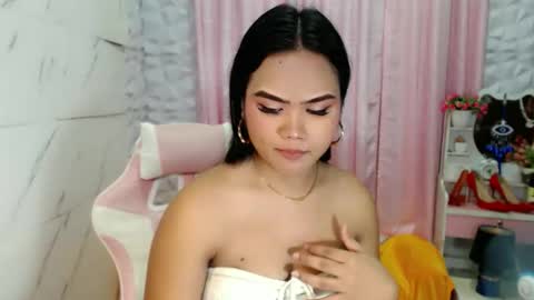 Snapshot of wettie_varsha chatting on 23, 11, 2025 wettie_varsha online show from 23, 11, 2025