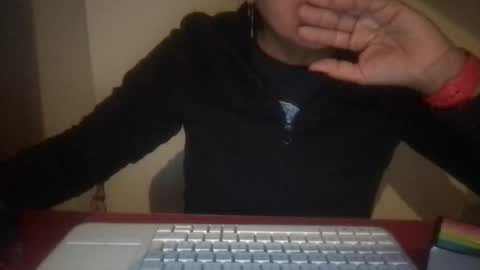 Snapshot of whisperingfire chatting on 19, 10, 2025 Mel online show from 19, 10, 2025