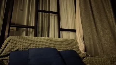 whispero_o online show from 19, 10, 2025