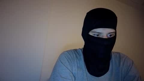 whispero_o online show from 19, 12, 2025