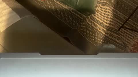 white_bubble online show from 21, 3, 2026