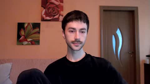 Snapshot of white_sport chatting on 5, 11, 2025 Tom online show from 5, 11, 2025