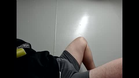 whiteboi9284 online show from 6, 11, 2025