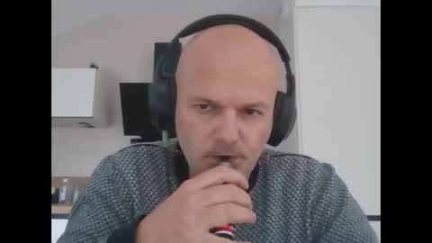 Snapshot of whiteeaglesrb chatting on 11, 10, 2025 whiteeaglesrb online show from 11, 10, 2025